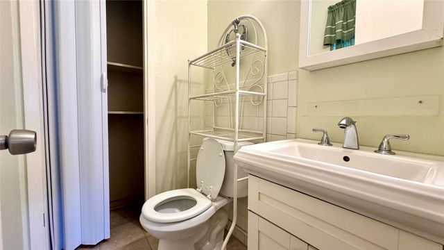 101 Town North Drive, Terrell, TX 75160