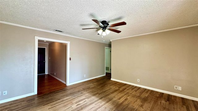 101 Town North Drive, Terrell, TX 75160