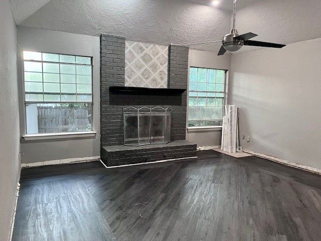 3504 Creekside Court, Bedford, TX 76021