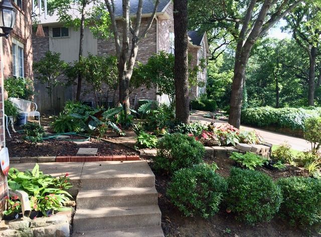 3504 Creekside Court, Bedford, TX 76021