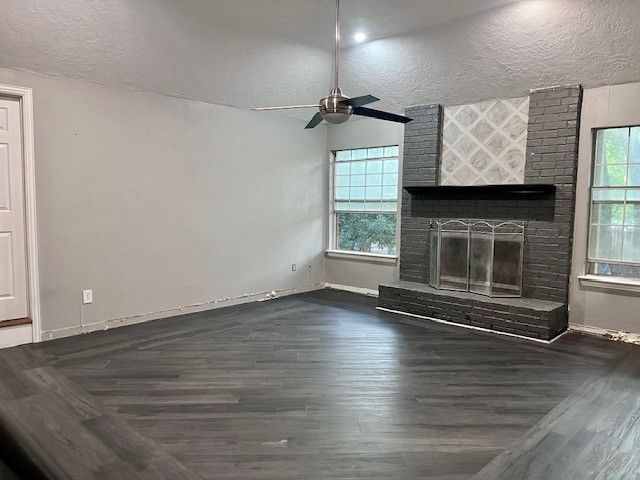 3504 Creekside Court, Bedford, TX 76021