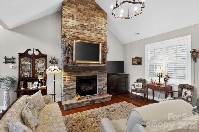 3757 Laurel Park Highway, Hendersonville, NC 28739