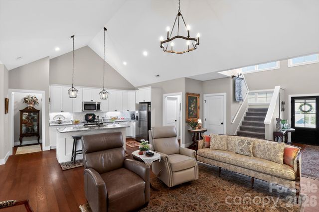 3757 Laurel Park Highway, Hendersonville, NC 28739
