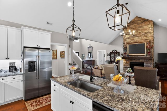 3757 Laurel Park Highway, Hendersonville, NC 28739