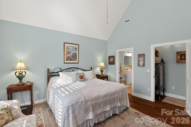 3757 Laurel Park Highway, Hendersonville, NC 28739