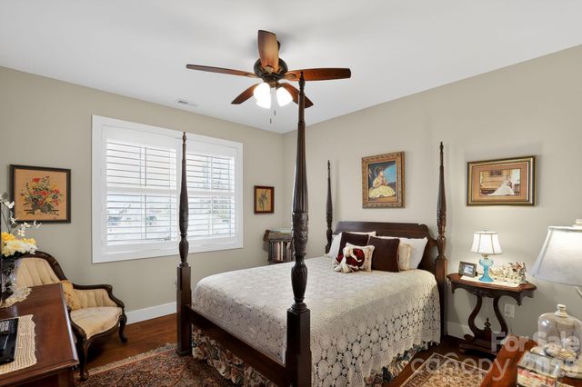 3757 Laurel Park Highway, Hendersonville, NC 28739
