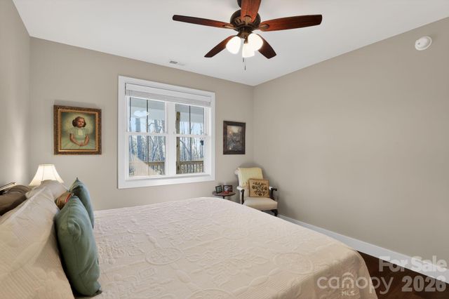 3757 Laurel Park Highway, Hendersonville, NC 28739