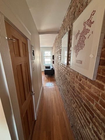 31 Irving 9, Boston, MA 02114