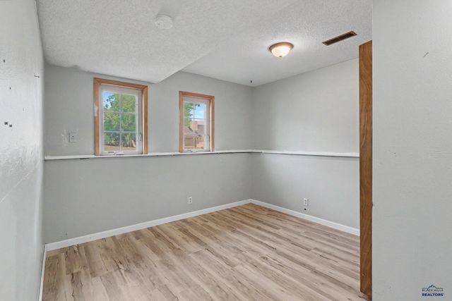 303 E CENTENNIAL, Rapid City, SD 57701