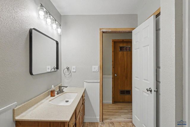 303 E CENTENNIAL, Rapid City, SD 57701