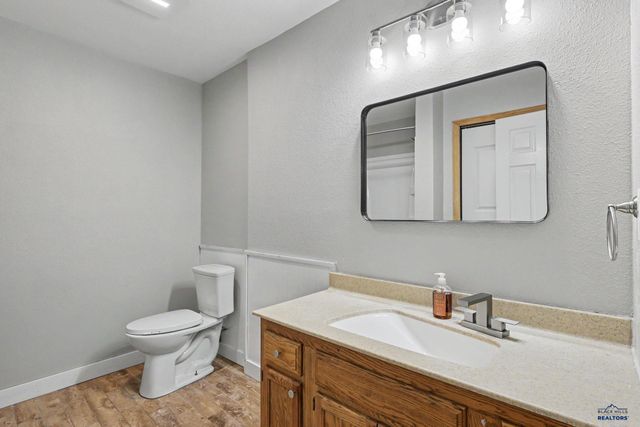 303 E CENTENNIAL, Rapid City, SD 57701