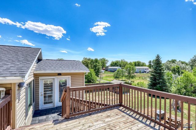 303 E CENTENNIAL, Rapid City, SD 57701
