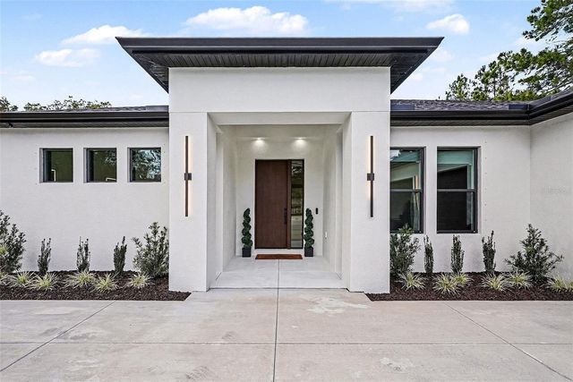 17296 RAINTREE ROAD, Lutz, FL 33558