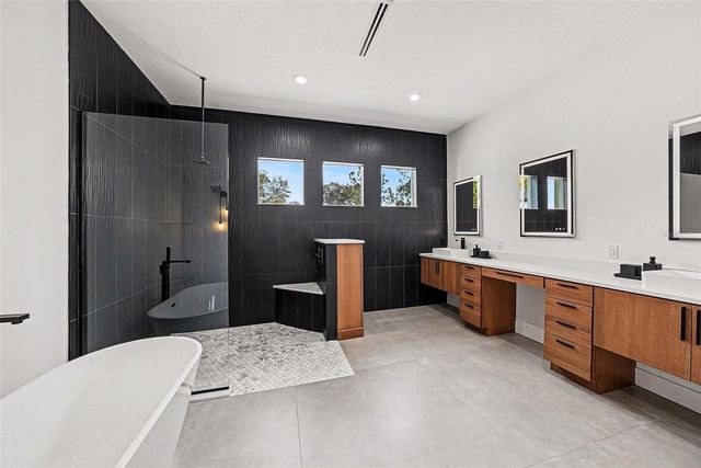 17296 RAINTREE ROAD, Lutz, FL 33558