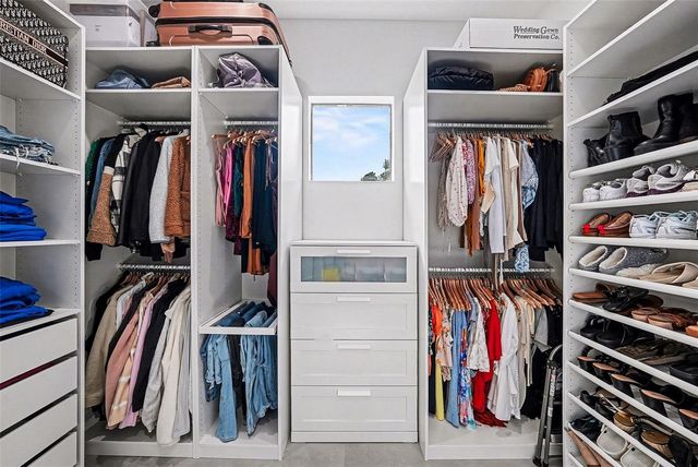 17296 RAINTREE ROAD, Lutz, FL 33558