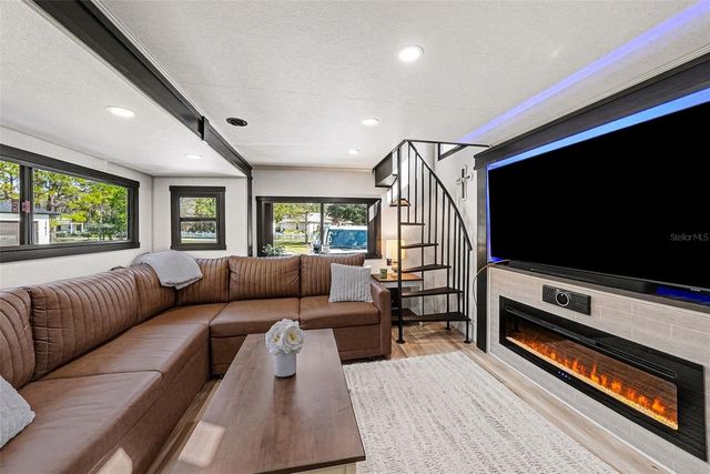 17296 RAINTREE ROAD, Lutz, FL 33558