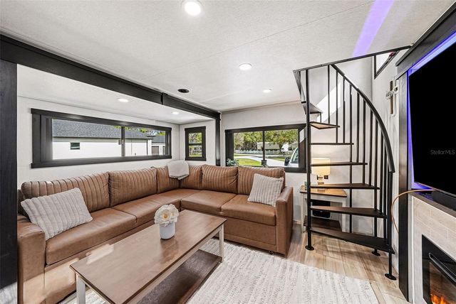 17296 RAINTREE ROAD, Lutz, FL 33558