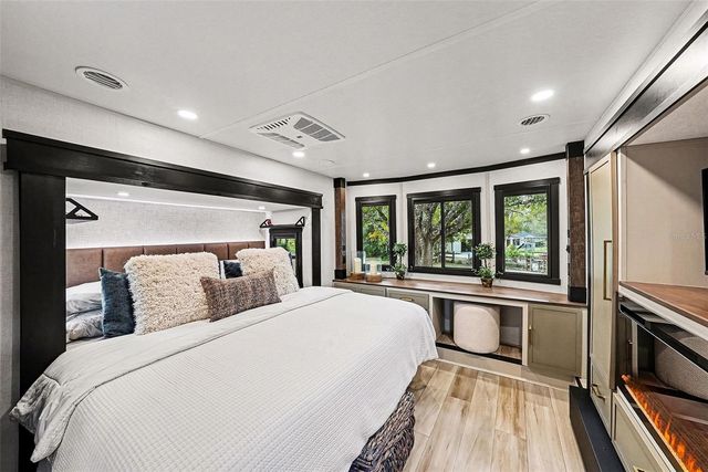 17296 RAINTREE ROAD, Lutz, FL 33558