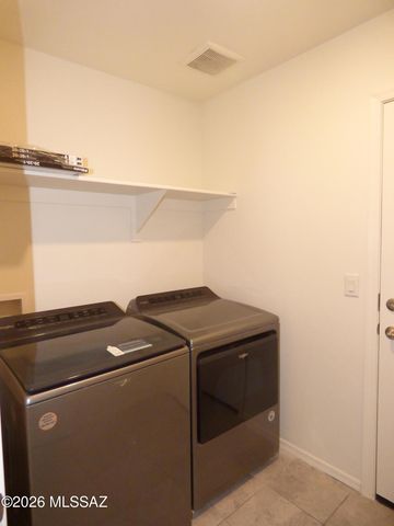 85 E Desert Manor Road, Tucson, AZ 85756