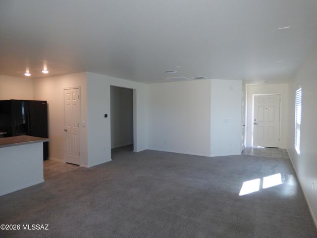 85 E Desert Manor Road, Tucson, AZ 85756