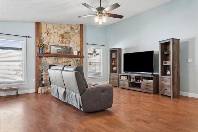 1443 MONTE LAKE DRIVE, Valrico, FL 33596