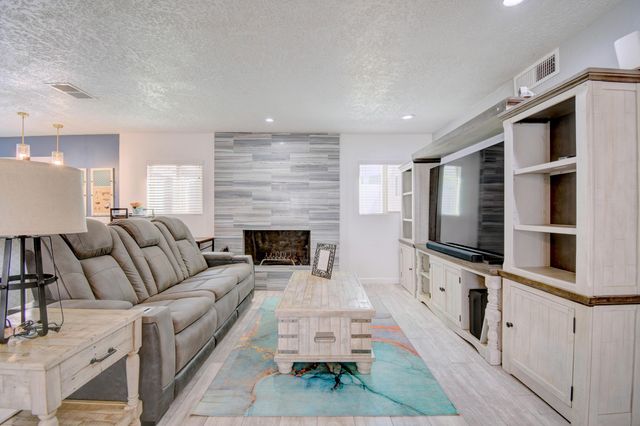 4820 Yucatan Drive NE, Albuquerque, NM 87111