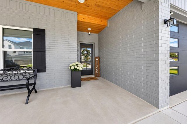 10737 S Lake Mist Lane, Willis, TX 77318