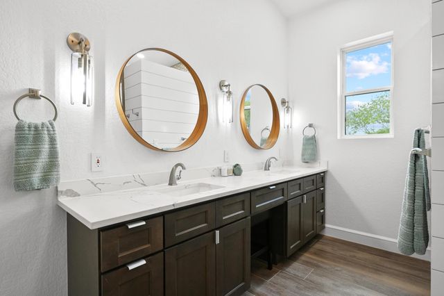 465 County Road 139, Burnet, TX 78611