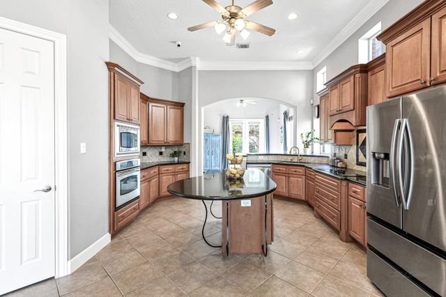 1412 Cabot Lakes Drive, League City, TX 77573