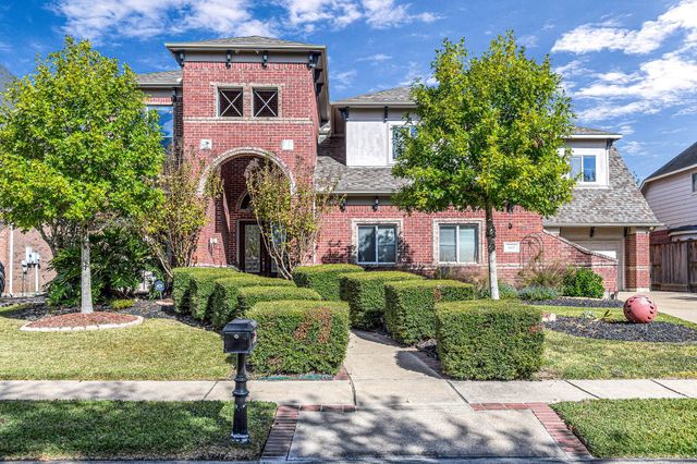 1412 Cabot Lakes Drive, League City, TX 77573