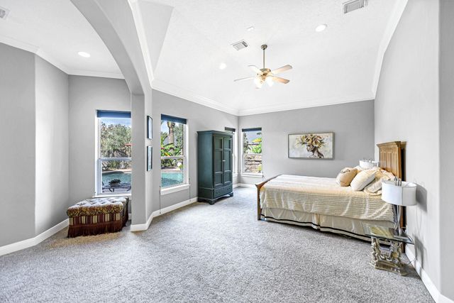 1412 Cabot Lakes Drive, League City, TX 77573