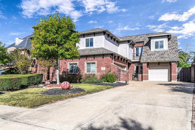 1412 Cabot Lakes Drive, League City, TX 77573