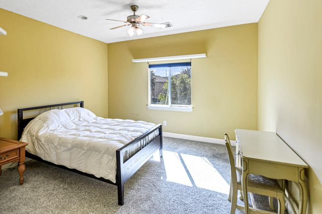 1412 Cabot Lakes Drive, League City, TX 77573