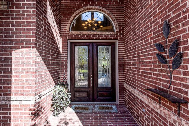 1412 Cabot Lakes Drive, League City, TX 77573