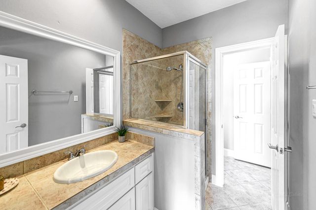 1412 Cabot Lakes Drive, League City, TX 77573