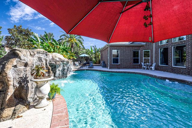 1412 Cabot Lakes Drive, League City, TX 77573