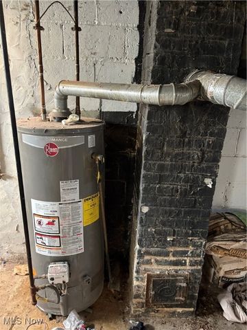 2462 Edwin Avenue, Akron, OH 44314