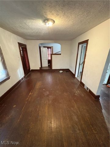 2462 Edwin Avenue, Akron, OH 44314