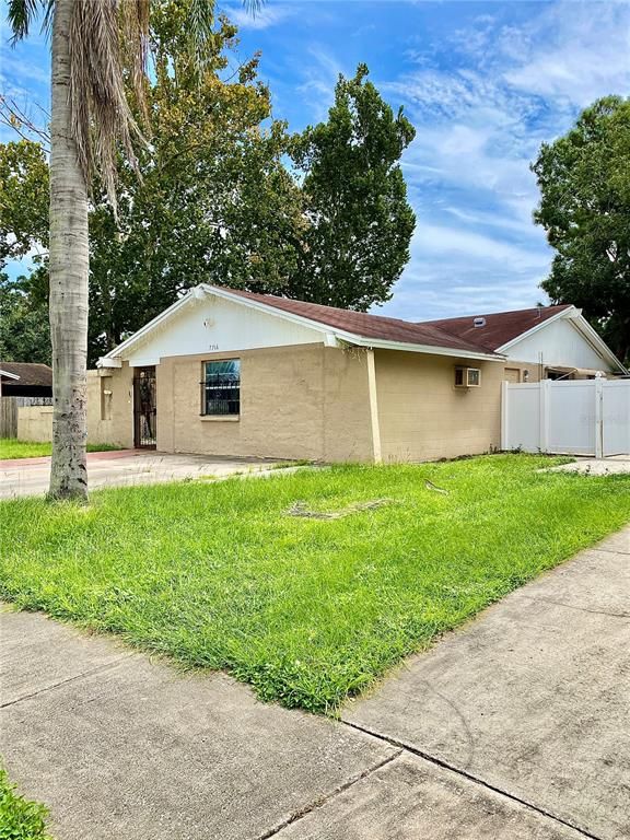 7516 BROOKHAVEN COURT, Tampa, FL 33634