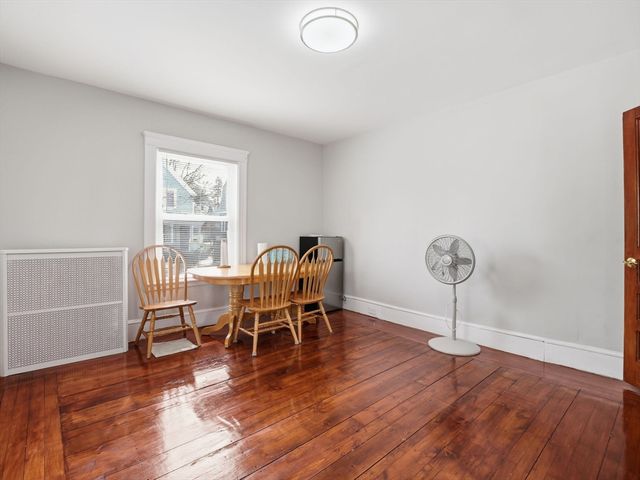 9 Englewood Ave, Worcester, MA 01603