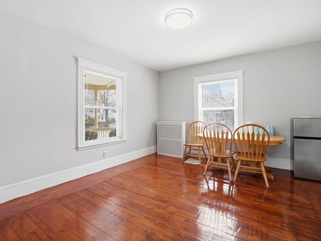 9 Englewood Ave, Worcester, MA 01603