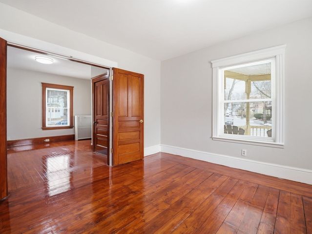 9 Englewood Ave, Worcester, MA 01603