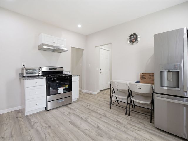 9 Englewood Ave, Worcester, MA 01603