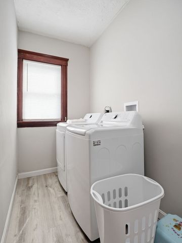 9 Englewood Ave, Worcester, MA 01603