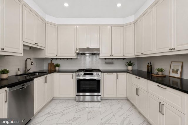 2501 S COLORADO, Philadelphia, PA 19145