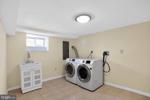 2501 S COLORADO, Philadelphia, PA 19145