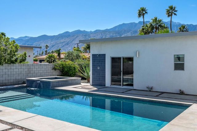 3010 N Farrell Drive, Palm Springs, CA 92262