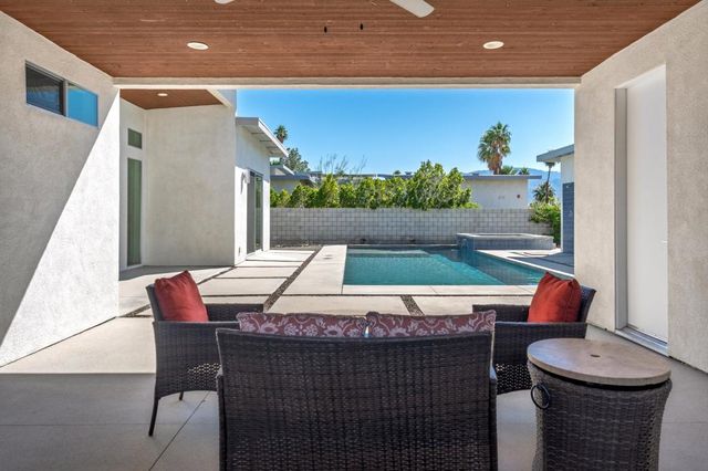 3010 N Farrell Drive, Palm Springs, CA 92262