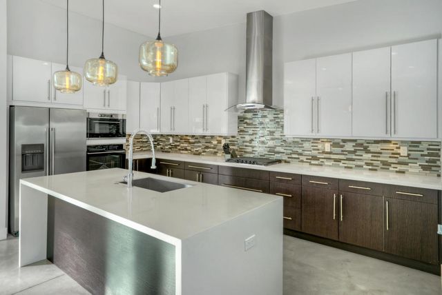 3010 N Farrell Drive, Palm Springs, CA 92262