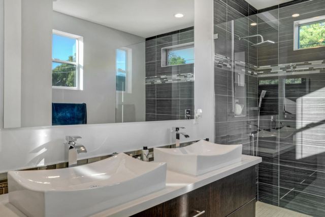 3010 N Farrell Drive, Palm Springs, CA 92262